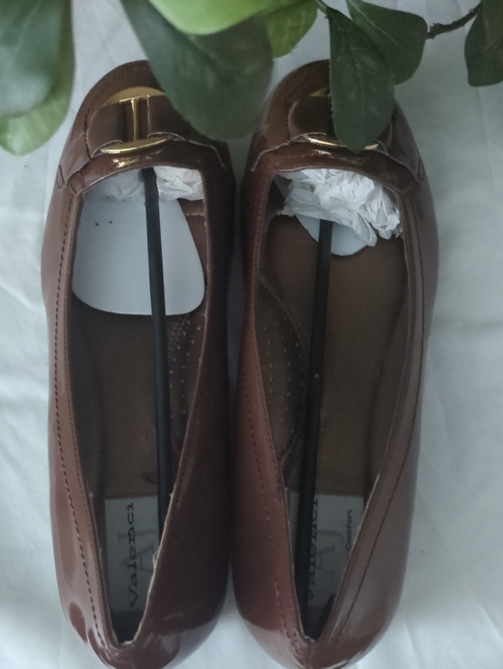 ❤️FINAL❤️AJ Valenci Brown Patent Loafer Flats with Gold Accent - Picture 5 of 7